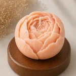 Свеча декоративная «Бутон пиона» — изображение 5